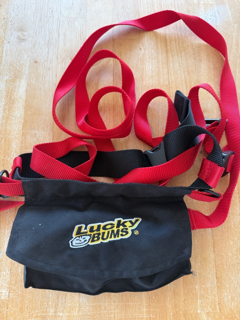 Lucky Bums kids Black ski snowboard harness trainer black and red